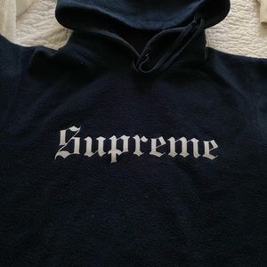Supreme hoodie